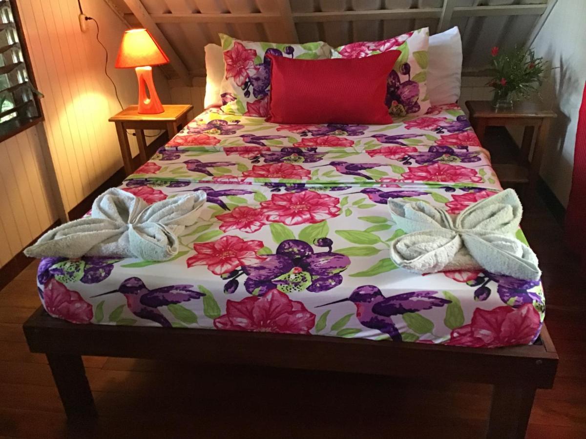 Waleskas Place Bed & Breakfast Puerto Jimenez Exterior photo